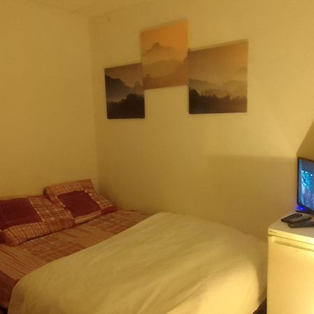 Simple Colocation Rooms Garges-lès-Gonesse 外观 照片